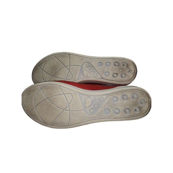 Cloud Footwear red leather zipper accent shoes - Picture 7 of 9